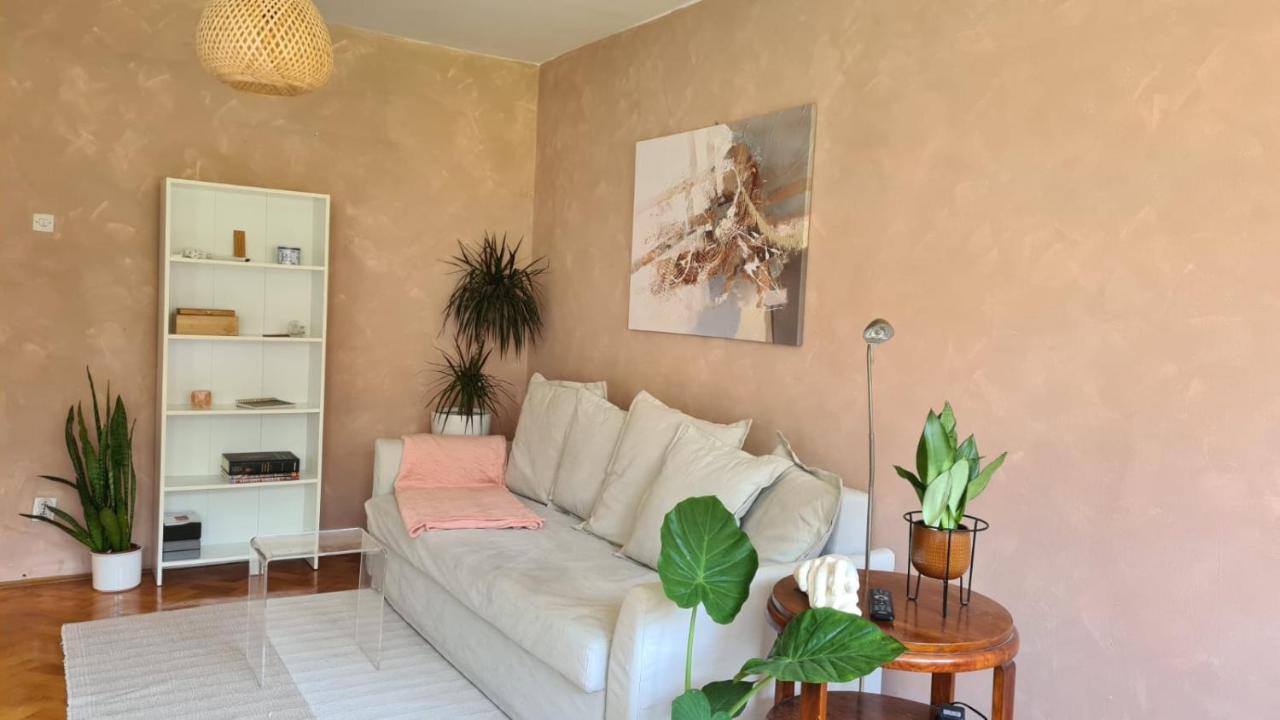 Apartment With Sauna In City Centre สปลิท ภายนอก รูปภาพ