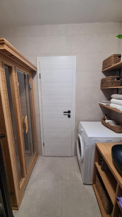 Apartment With Sauna In City Centre สปลิท ภายนอก รูปภาพ